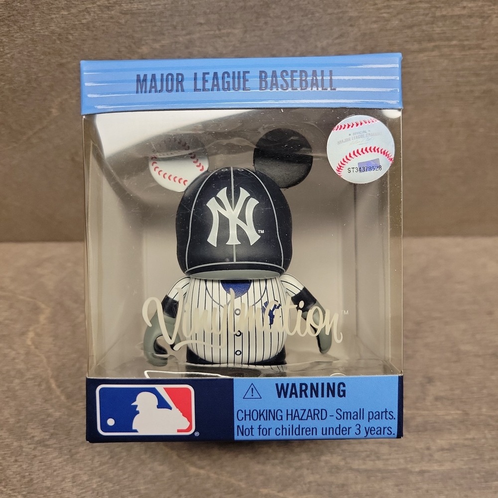 New York Yankees Disney Vinylmation 3" Collectible Figure Mickey MLB Baseball